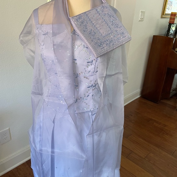 Ever Beauty Petite top and skirt with matching shawl and Ann Taylor purse - Picture 6 of 9